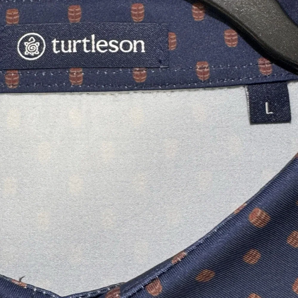 Turtleson Shirt Men L Dark Blue All Over‎ Barrel Graphic Print Short Sleeve